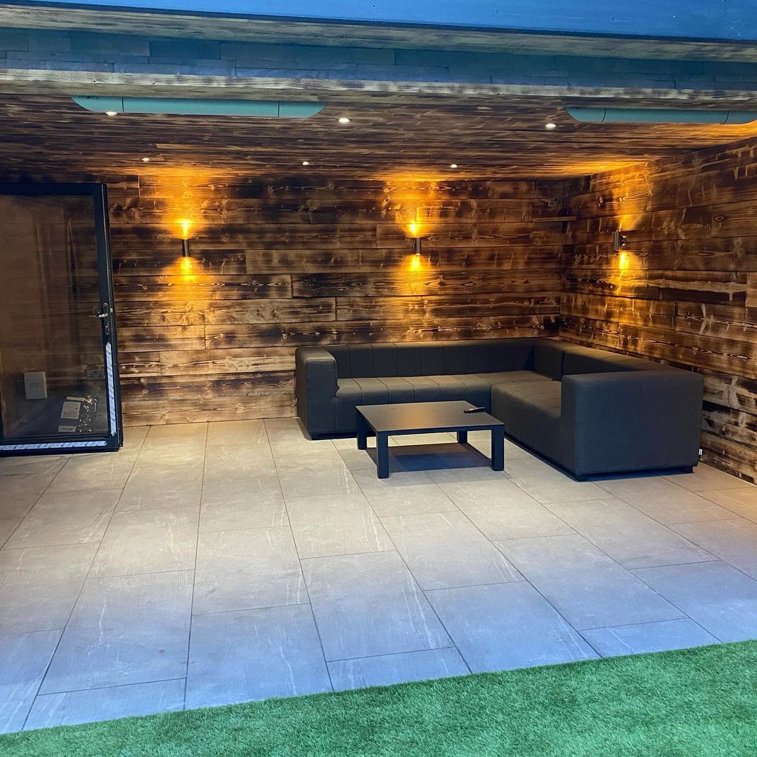 How to Choose the Right Contractor for Your Garden Room